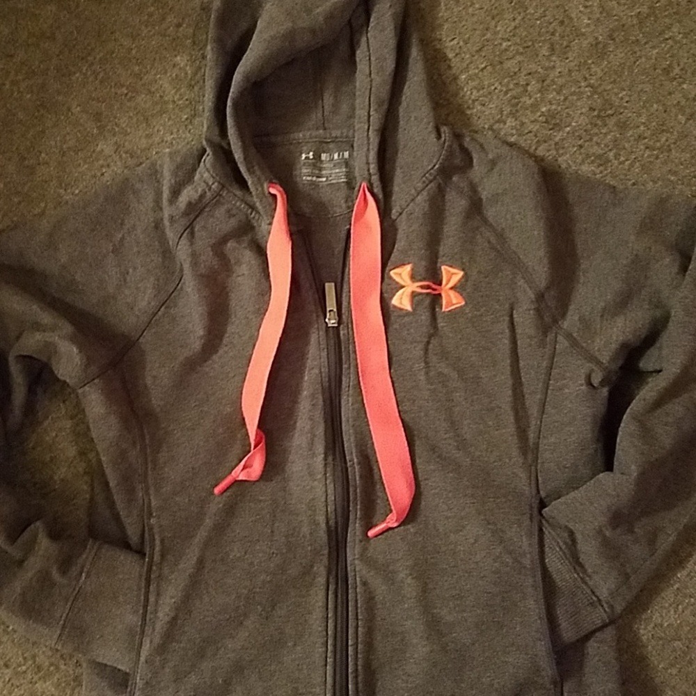 Under Armour sweatshirt Zip up size Med